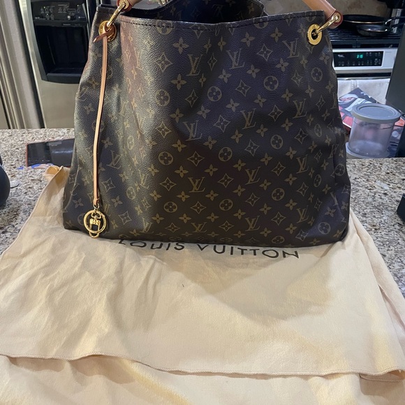 Louis Vuitton Artsy GM - Picture 2 of 16